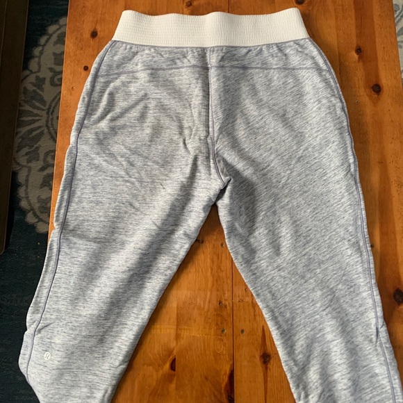 Lululemon joggers - Picture 8 of 10